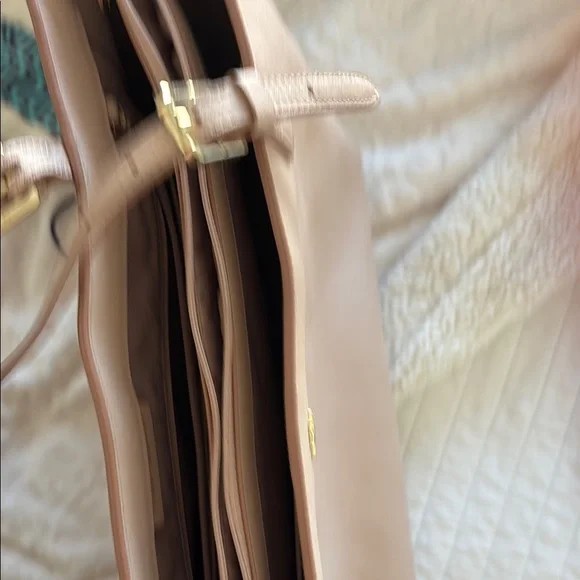 Tory Burch Beige Tote Bag - Picture 3 of 9